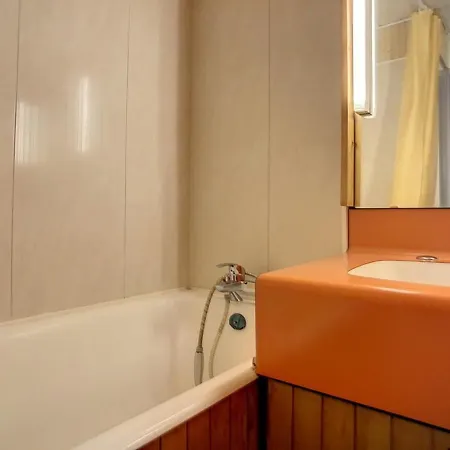 Au Pied Des Pistes Avec Balcon Sud, 4 Couchages, Bien équipé, La Croisette, Les Belleville - Fr-1-344-1018 *